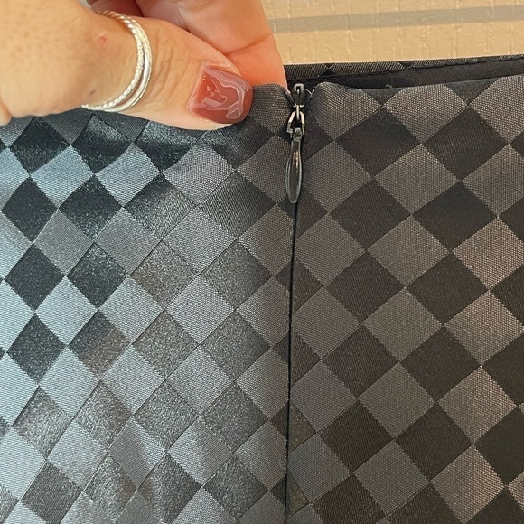 Vintage dead stock JS Collections Rare Satin Black Diamond Full-Length Skirt  6 - Picture 12 of 12